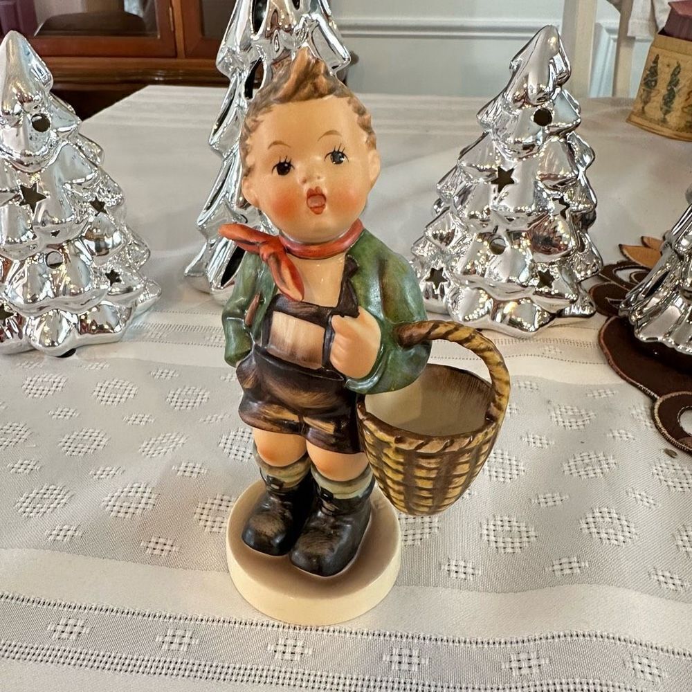 Hummel Goebel Vintage  - 6” tall‎ The Village Boy- Boy with basket #51
